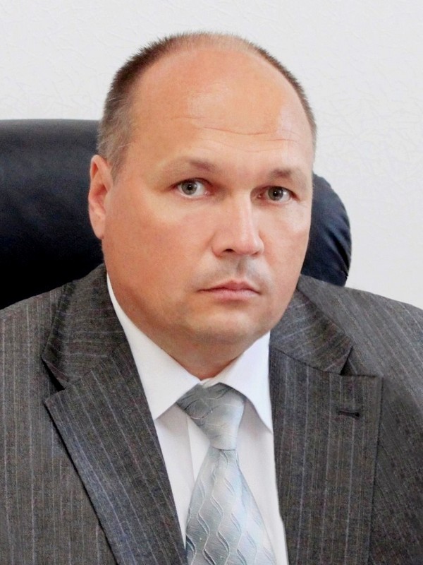 Глава администрации Энгельсского муниципального района Куликов Андрей Викторович
